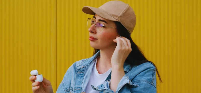 Tutta un'altra musica con gli Apple AirPods in offerta su eBay