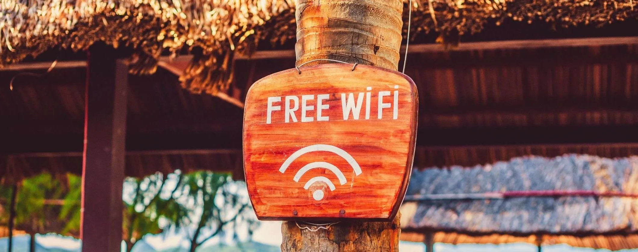 WiFi: come proteggere dati, account e pagamenti in vacanza