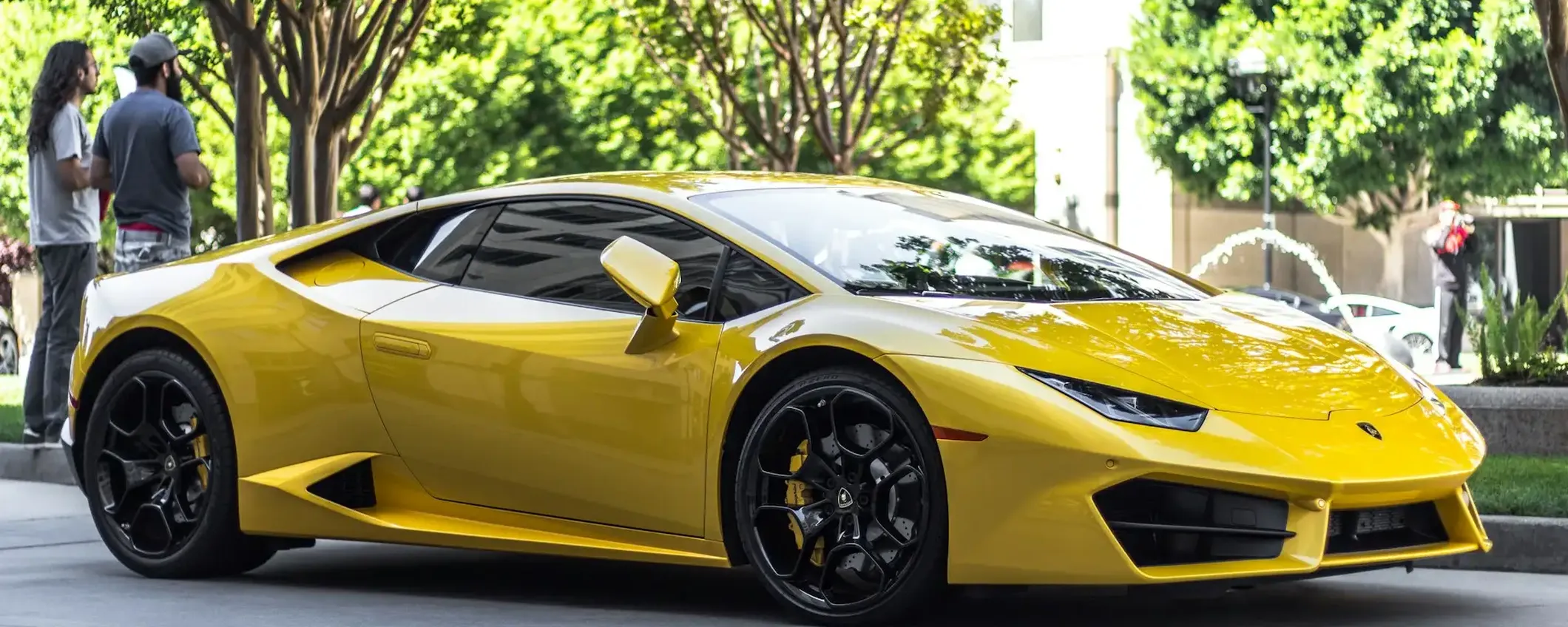 Lamborghini debutta su Apple Vision Pro con auto in scala 1:1
