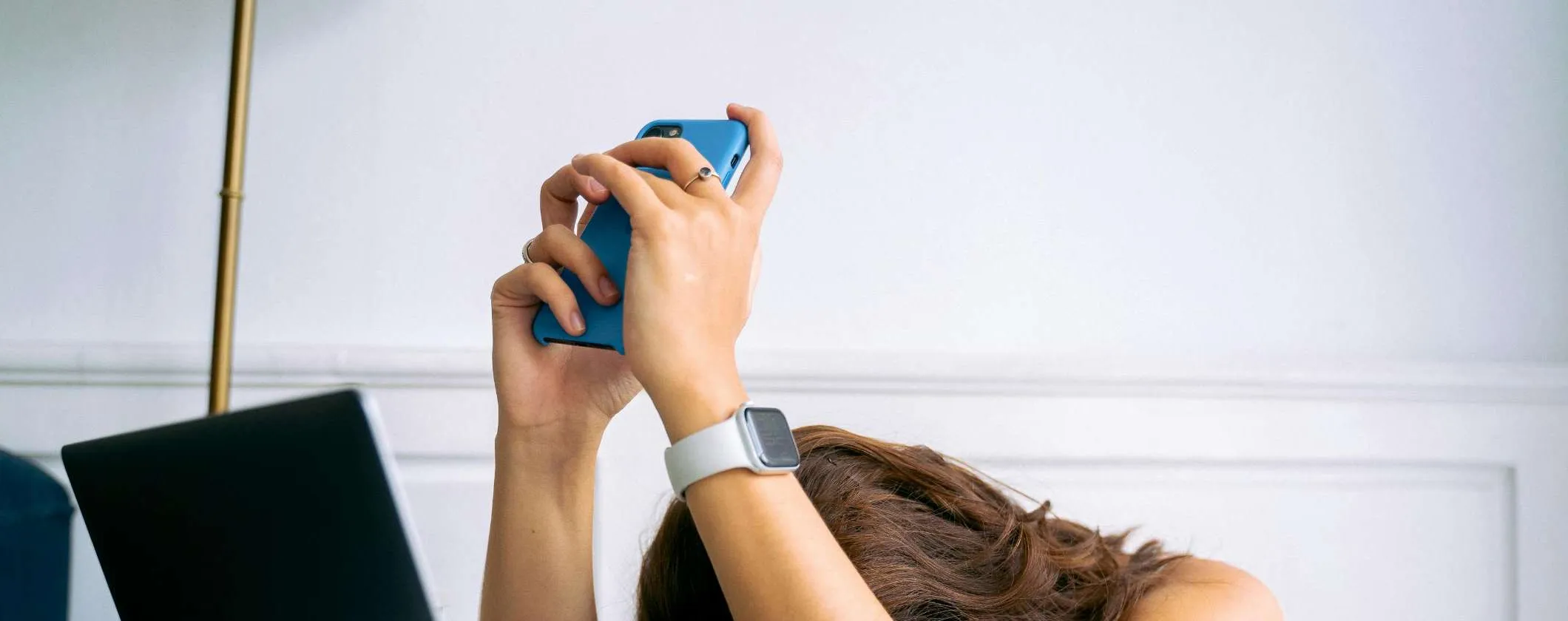 Se hai uno smartphone di questo brand devi cambiarlo entro luglio 2025
