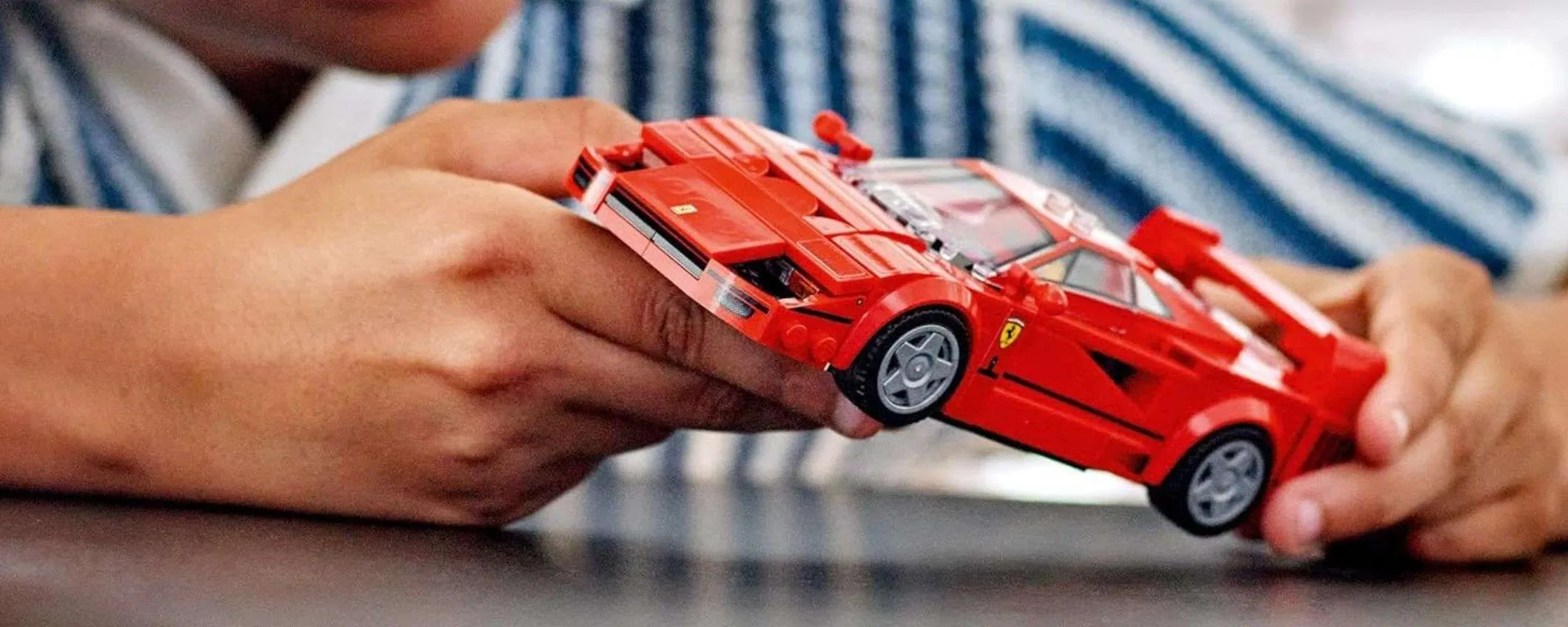 Il modellino della Ferrari F40 LEGO è in SCONTO su Amazon (-20%)