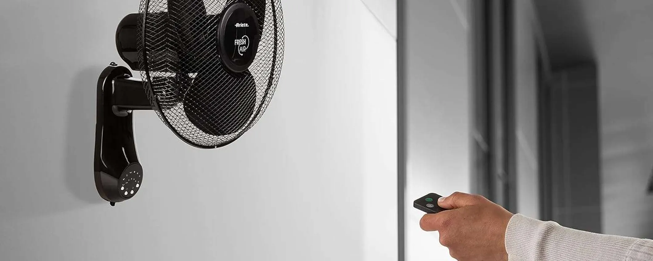 Ventilatore a parete, il prezzo è ottimo: con appena 32€ sconfiggi il caldo estivo