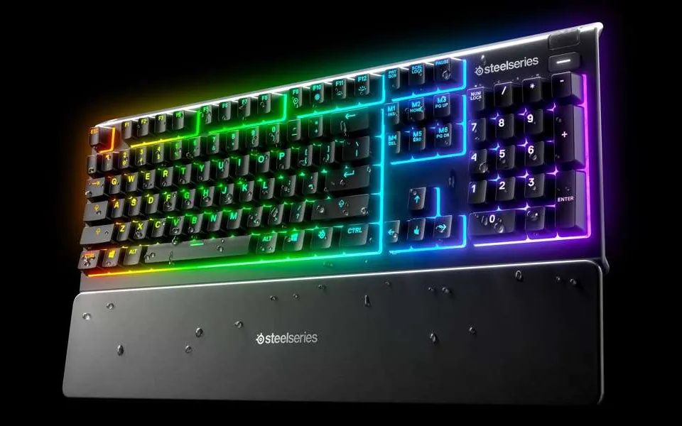 SteelSeries Apex 3 in offerta: la regina delle tastiere da gaming ad un prezzo imperdibile