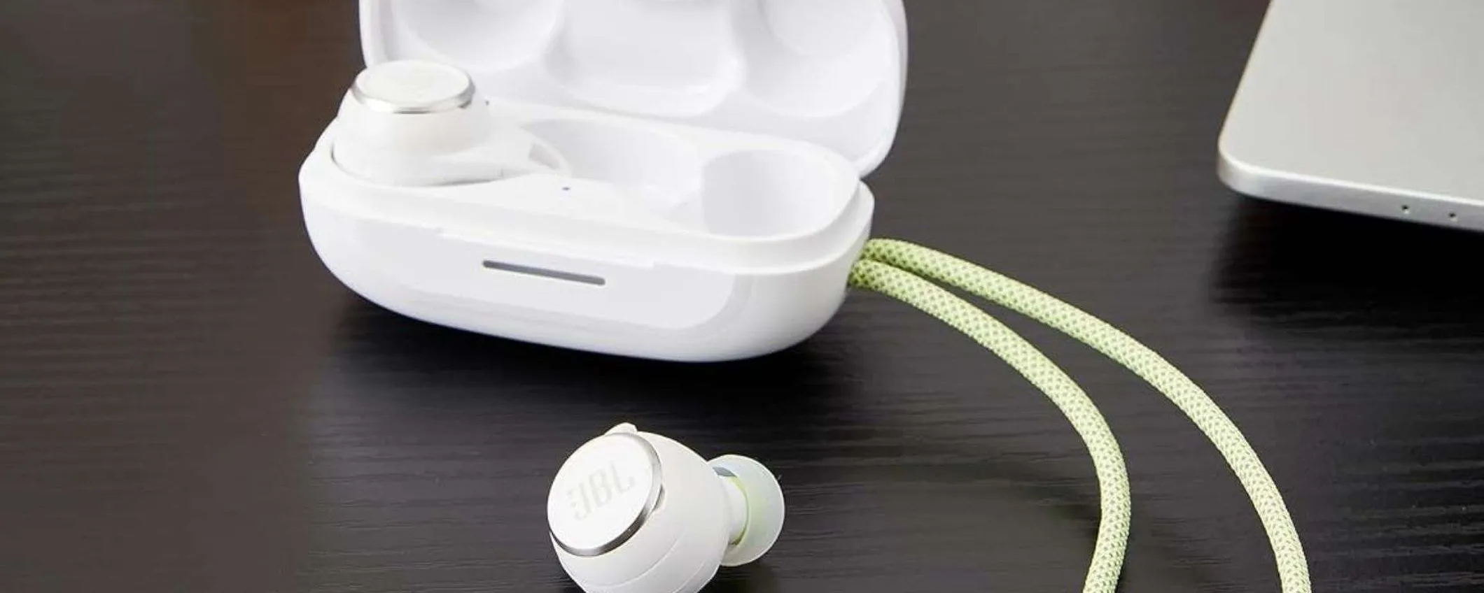 JBL Reflect Aero, prezzo giù del 39%: gli auricolari da avere