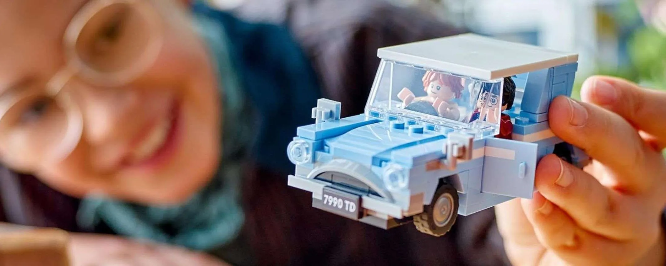 La Ford Anglia Volante LEGO di Harry Potter oggi costa solo 10 euro su Amazon