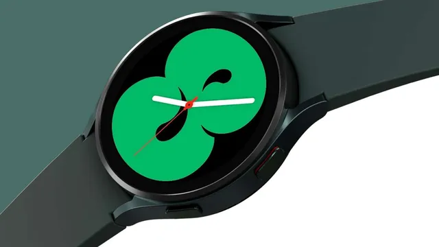Samsung Galaxy Watch 4, una linea bianca sul display fa temere il peggio