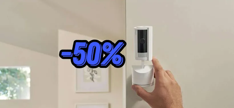 50% di sconto per la Videocamera interna inclinabile Ring su Amazon adesso