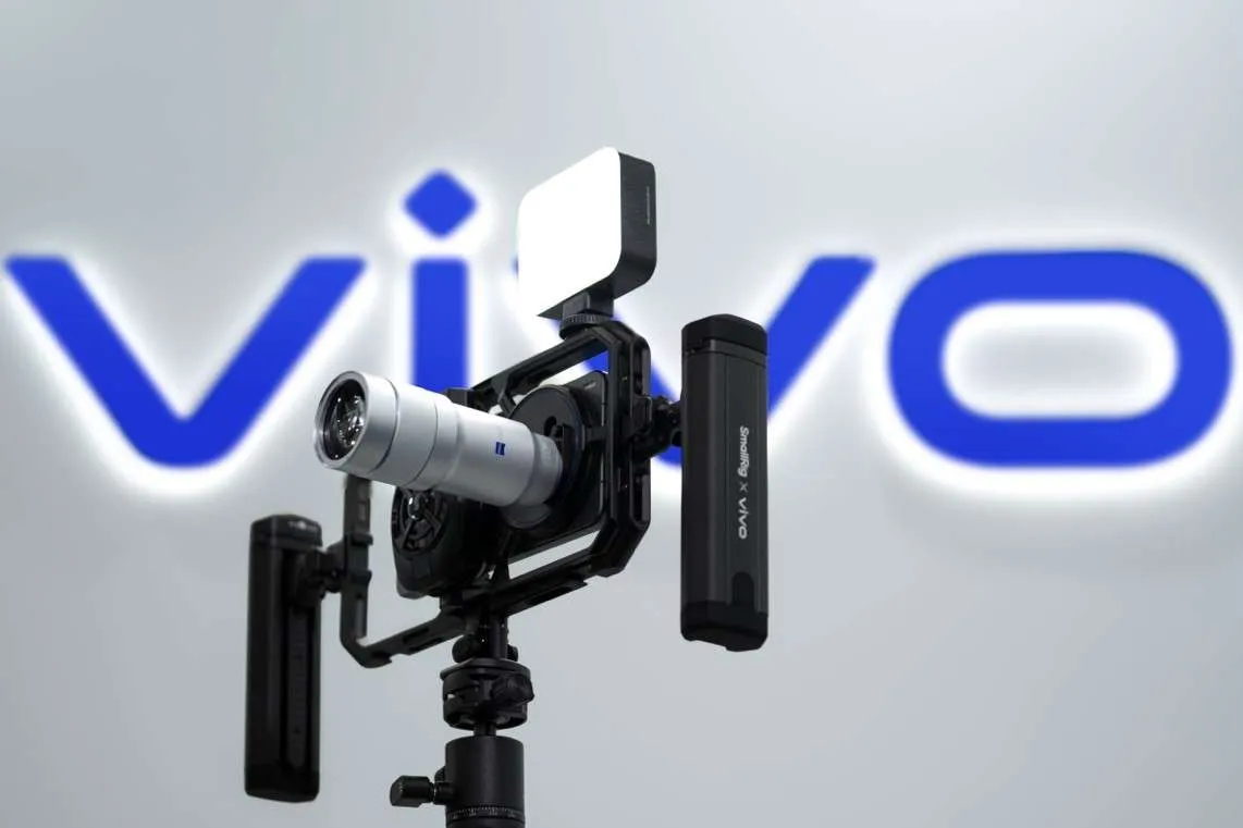 Vivo X300 Ultra al MWC 2026: il teleobiettivo ZEISS da 400 mm rivoluziona la fotografia mobile