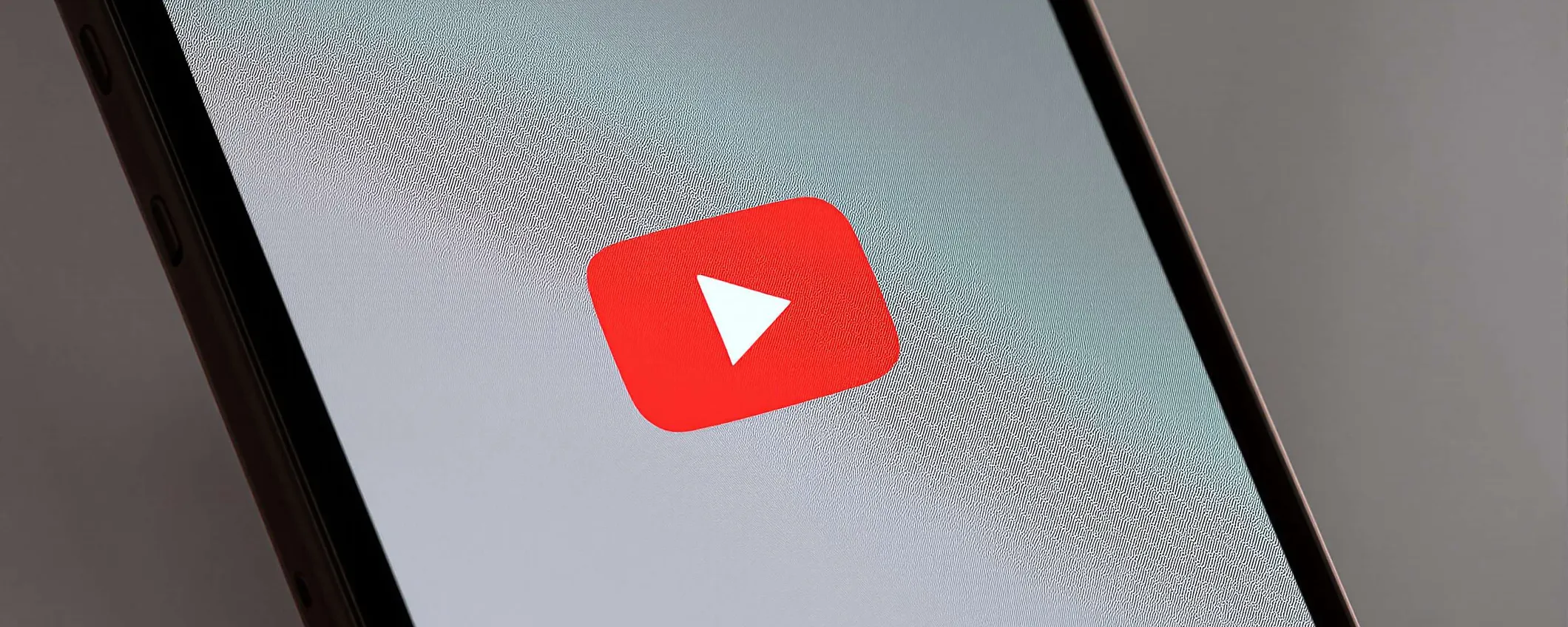 YouTube Premium Lite diventa molto più completo: arrivano background play e download