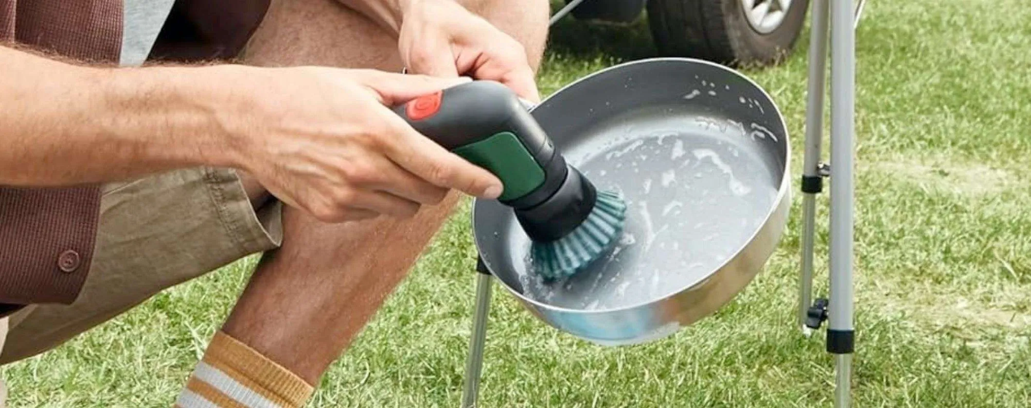 Bosch su Amazon: spazzola ricaricabile multiuso a prezzo SHOCK con accessori