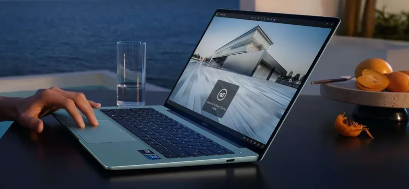 Huawei MateBook 14 in offerta a 781€ su Amazon con display OLED e Core Ultra 5