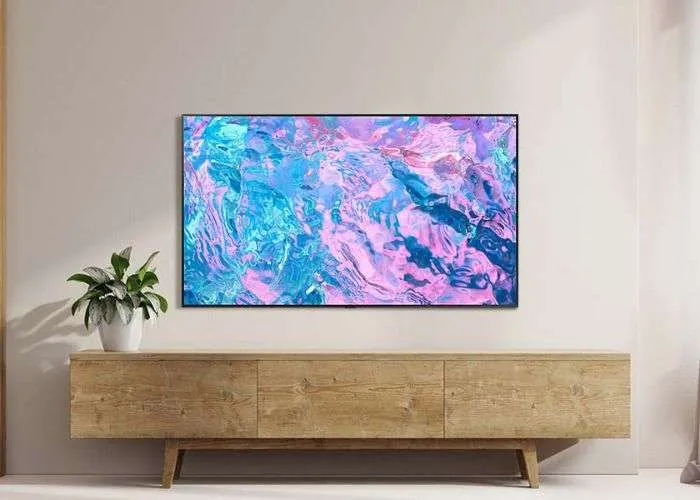 Smart TV Samsung Crystal, offerta clamorosa: tua a soli 423€ con il 39% di sconto