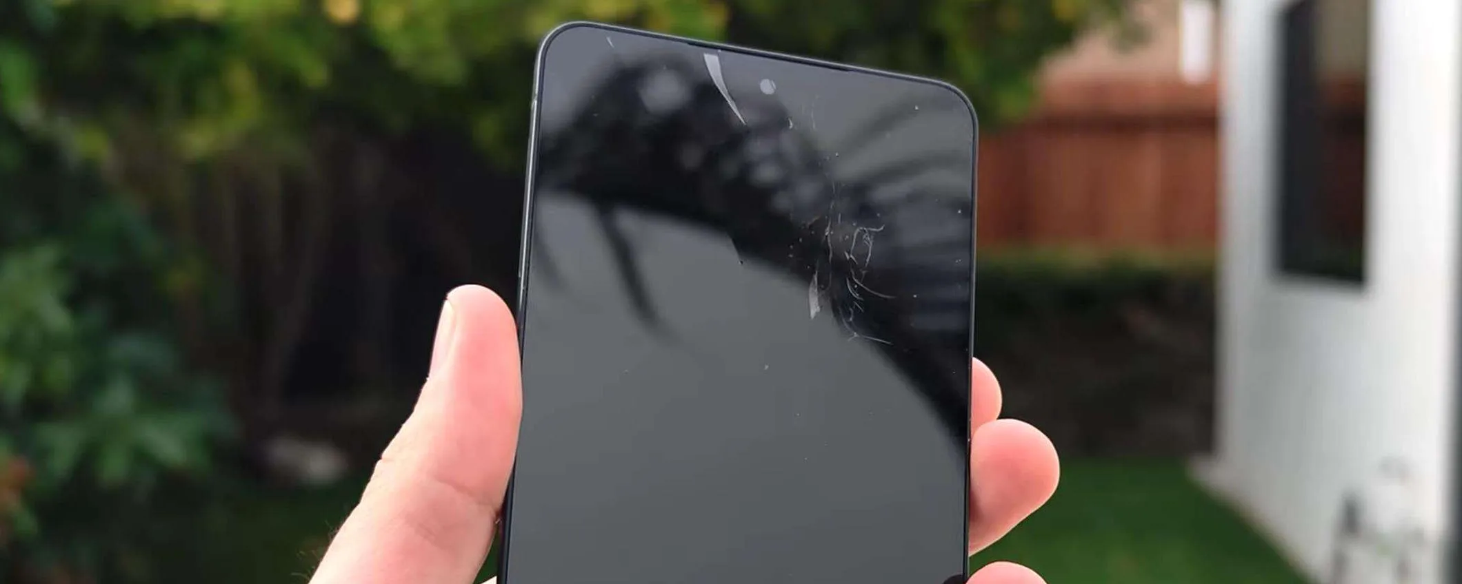 Samsung Galaxy 25 Edge: resistente, sì, ma non più di tanto (VIDEO)