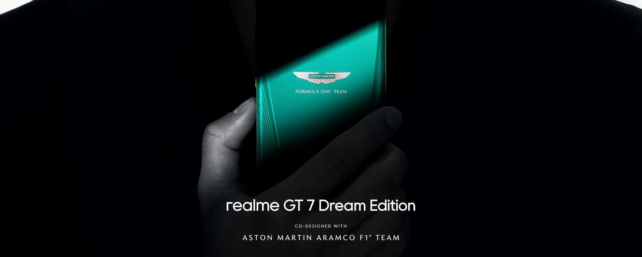 Realme annuncia la partnership con il Team Aston Martin di Formula Uno