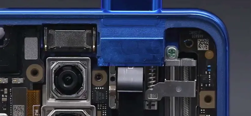 Xiaomi Mi 9T: com'è da dentro la camera pop-up