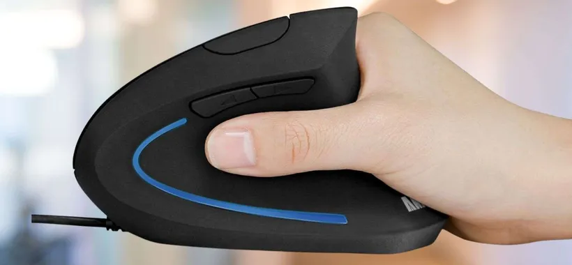 Mouse verticale a 13,99 euro: massima ergonomia con lo sconto Amazon