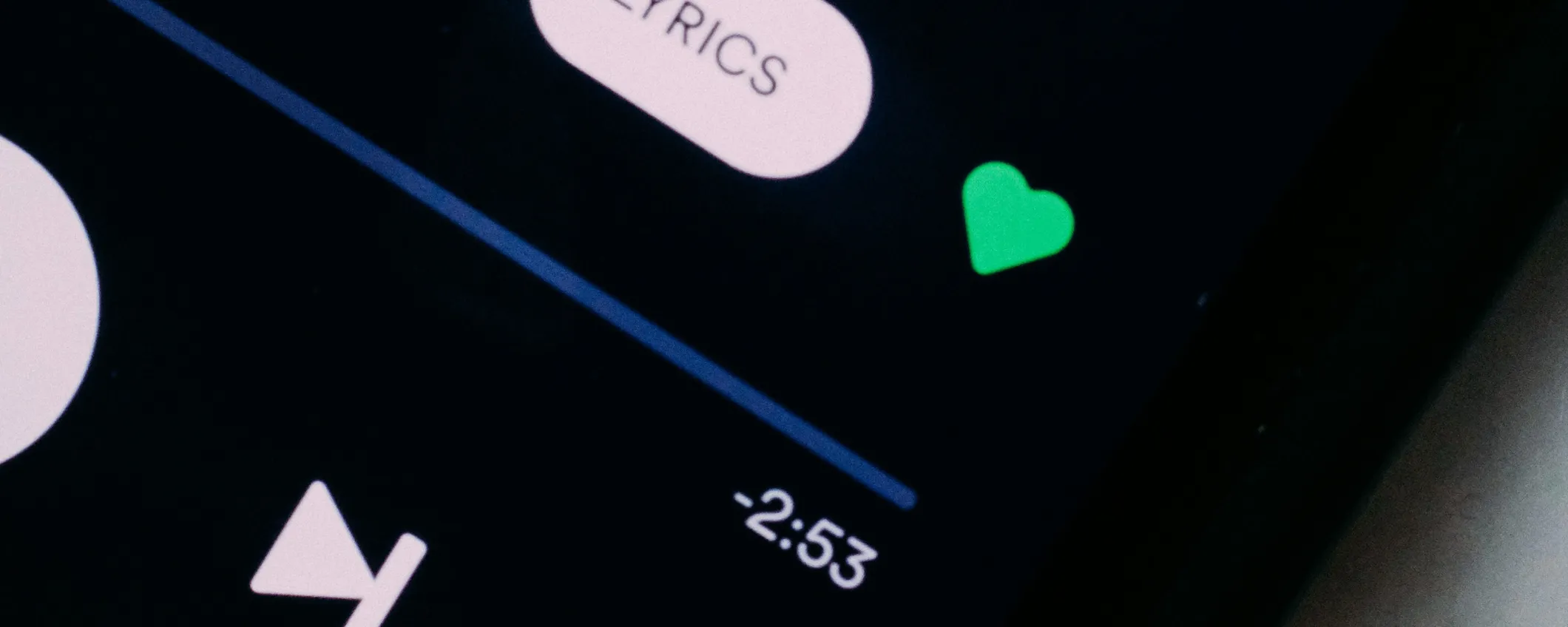 Spotify, stretta sui brani realizzati con l'AI: arriva il filtro antispam