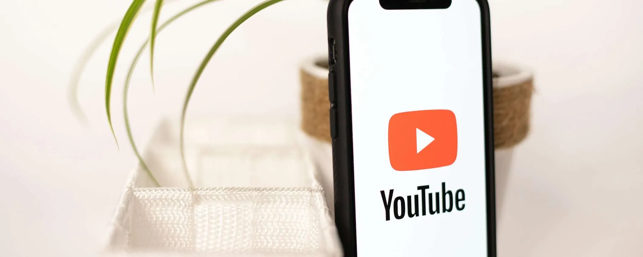 YouTube apre gli Shorts da solo: utenti infastiditi