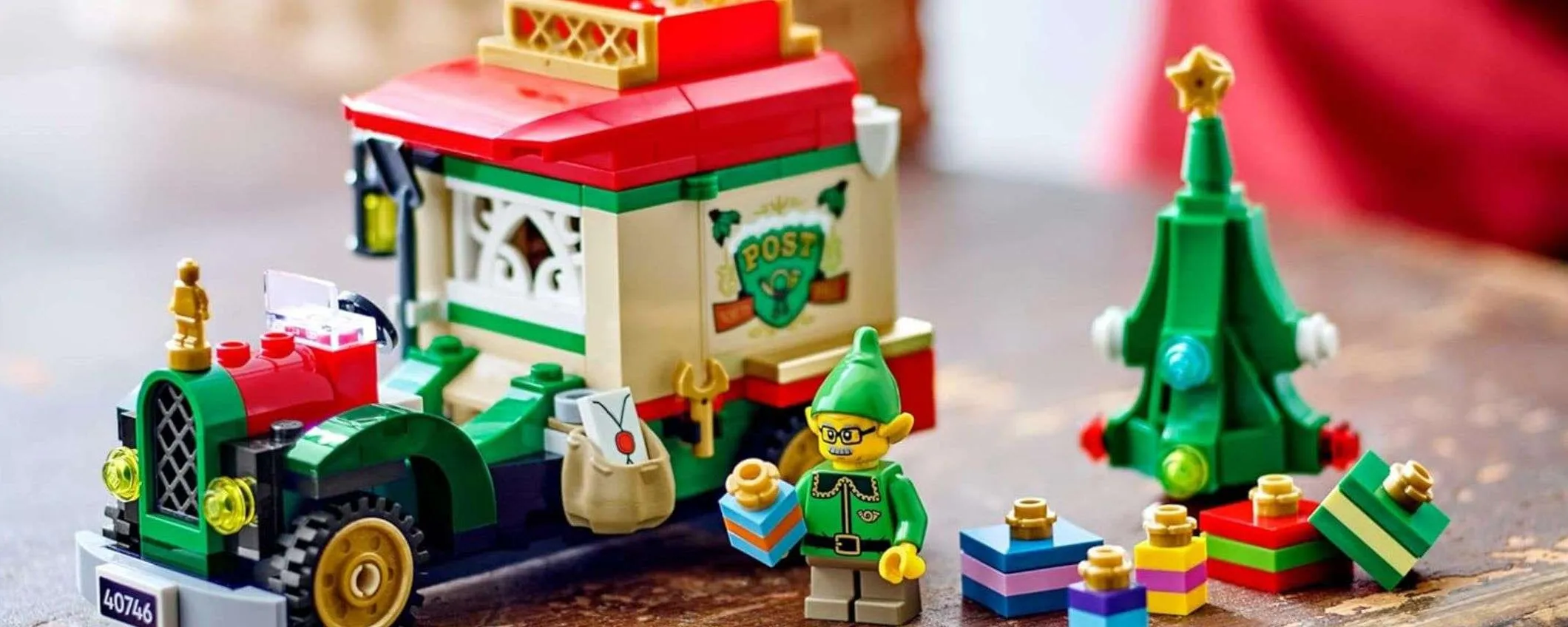 Il nuovo set LEGO Furgone delle Consegne di Babbo Natale è adorabile e su Amazon costa solo 18,39€