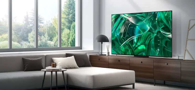 Col nuovo TV OLED S95C di Samsung ricevi in regalo un Galaxy Z Flip4