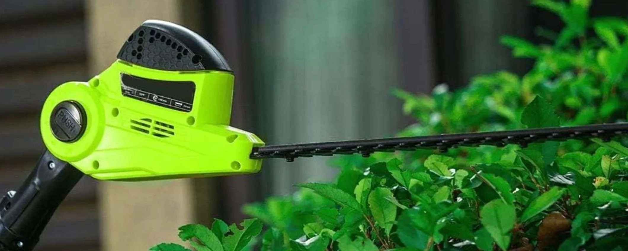 Tagliasiepi elettrico multifunzione, oggi in MAXI SCONTO su Amazon