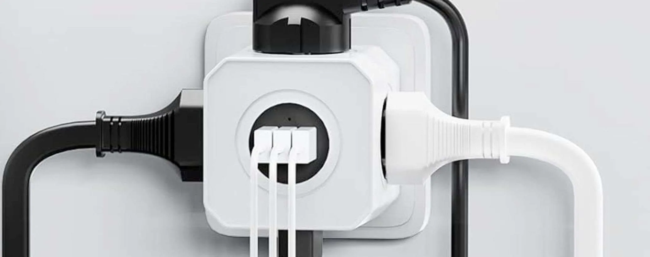 Multipresa 7 in 1 a 10,79€: design a cubo SALVASPAZIO assolutamente geniale