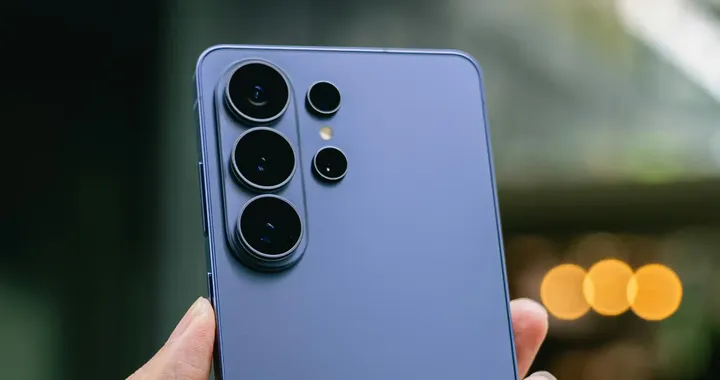 Samsung usa le stesse fotocamere da quasi sei anni, e Galaxy S27 sarà il prossimo