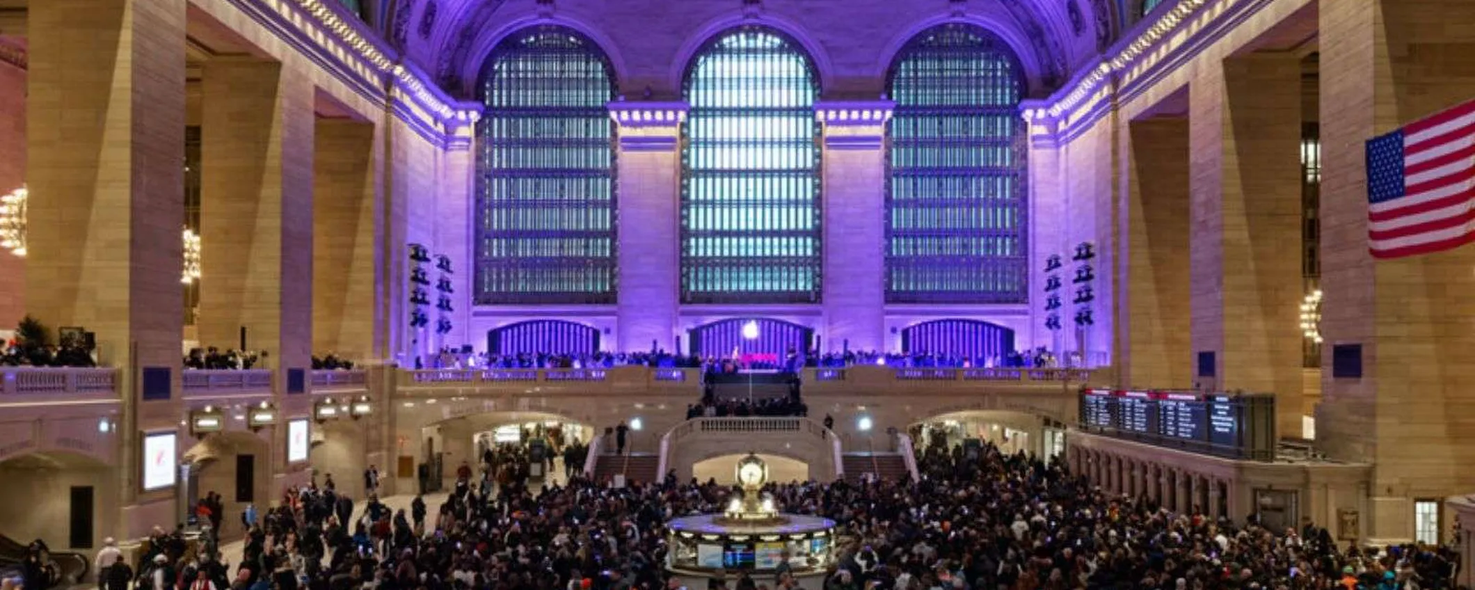 Apple festeggia 50 anni con Alicia Keys: concerto spettacolare all’Apple Store di New York