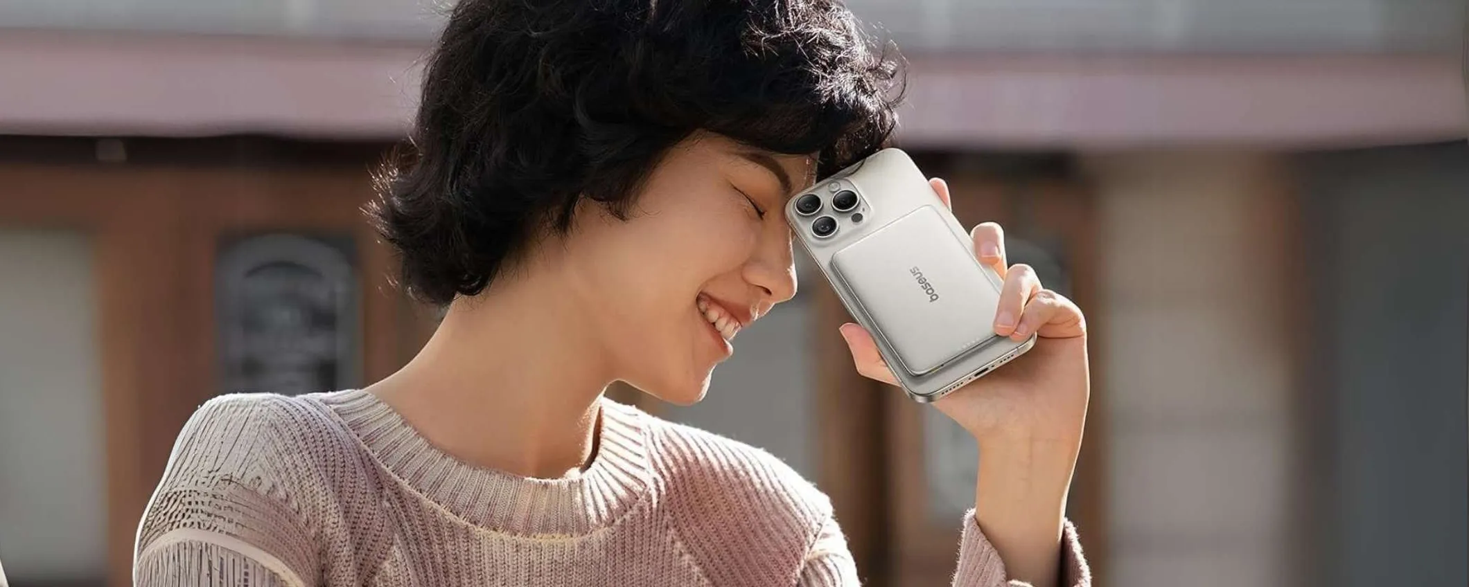 Non sei un amante dei Power Bank? Allora questo ultra-slim e magnetico è perfetto