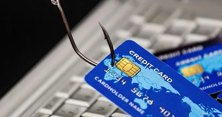 PlayStation, WhatsApp e Adobe: le truffe online più spietate