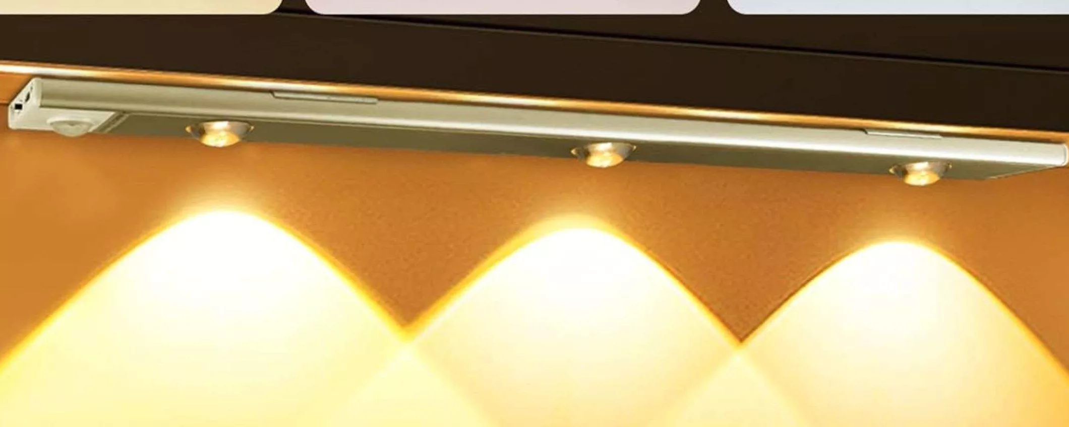 Solo 8,99€ per questa luce WIRELESS automatica lunga 40 cm (Amazon)