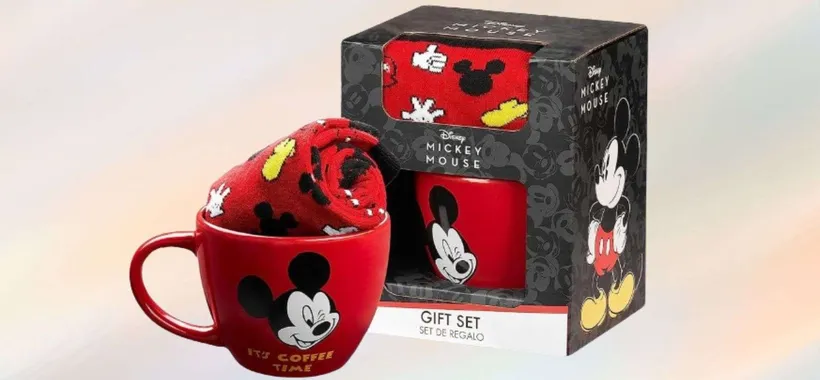 Disney SHOCK su Amazon: 9,99€ per il set tazza e calzini Mickey Mouse (-41%)