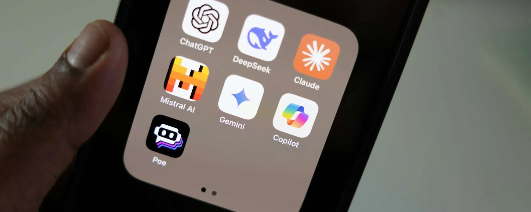 Claude Cowork arriva su smartphone: cosa può fare ora