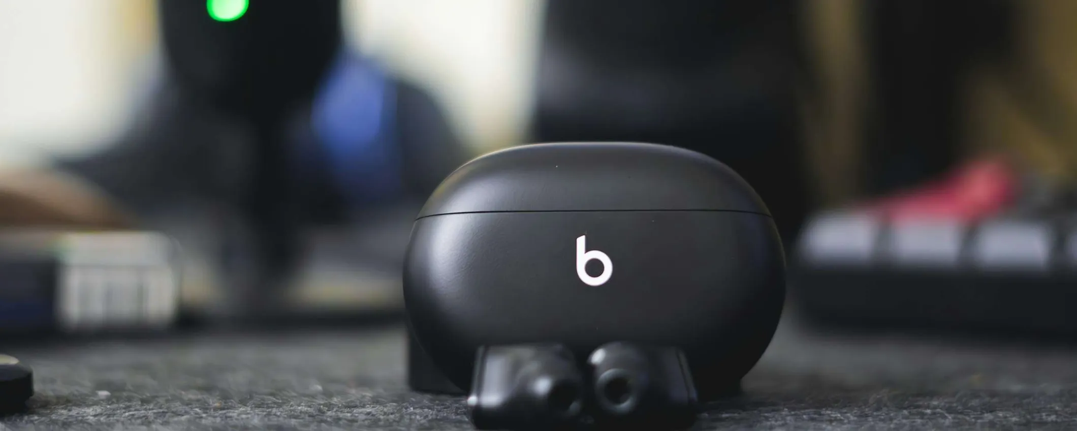 Apple aggiorna i Beats Studio Buds con una patch urgente