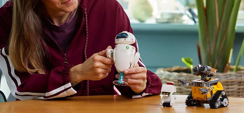 Nuovo set LEGO Disney Pixar WALL-E e EVE: prenotalo ORA su Amazon al miglior prezzo