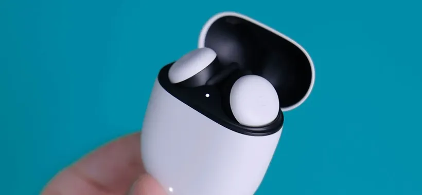 Nuovo bug di Gemini aumenta improvvisamente il volume delle cuffie su alcuni Pixel
