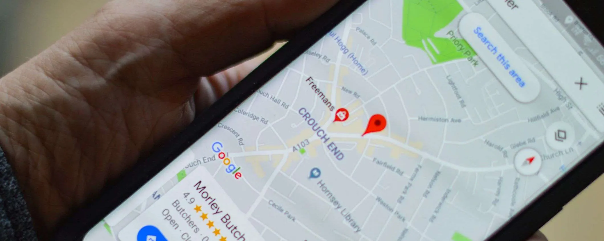 Il simbolo della foglia su Google Maps: cosa significa davvero e come può aiutarti a risparmiare