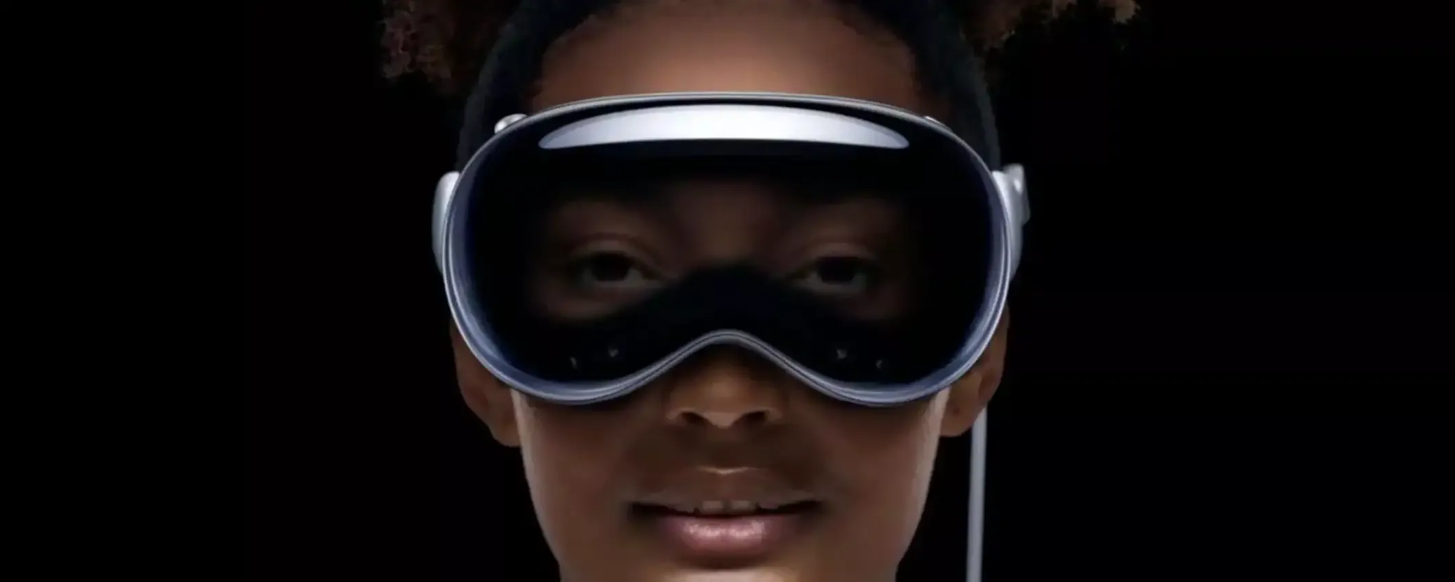 Apple Vision Pro fa male? Molti utenti lamentano mal di testa, dolori al collo e occhiaie
