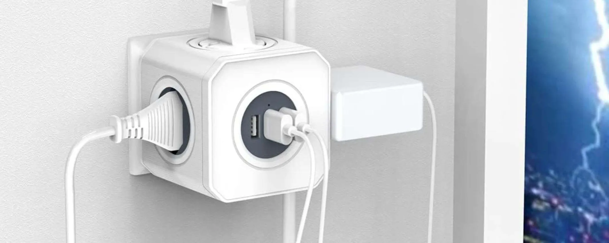 Multipresa a cubo 7 in 1 a 9,99€ su Amazon: da prendere ADESSO
