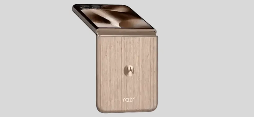 Motorola Razr 60 Ultra: impossibile non innamorarsi della versione in legno