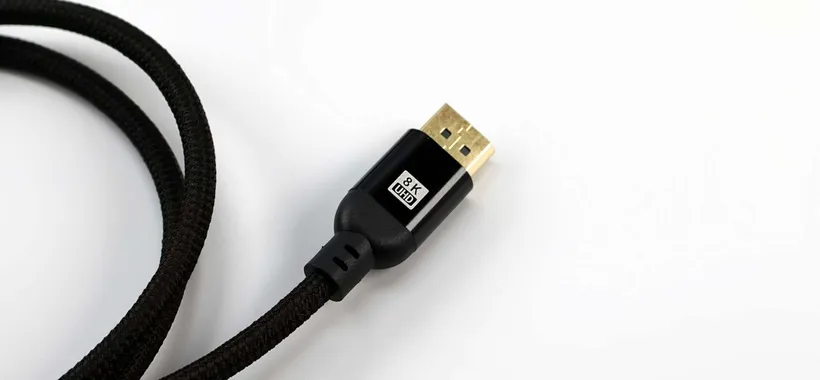 Stai ancora usando un vecchio cavo HDMI? Potresti perdere le migliori funzioni della tua TV