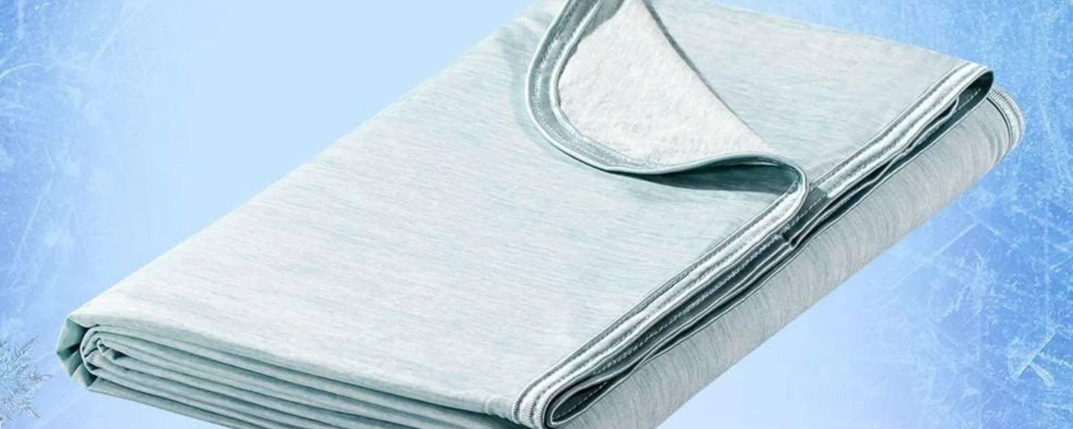 Dormi FRESCHISSIMO senza condizionatore: la coperta rinfrescante è ASSURDA