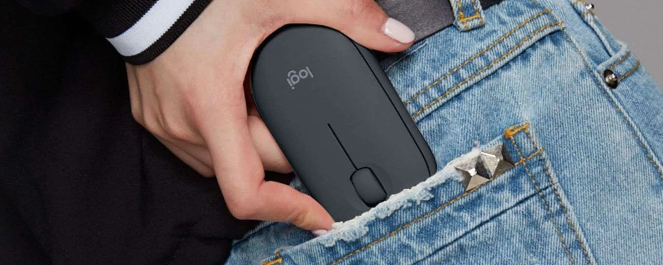 Questo mouse Logitech sta anche in tasca: 50% di sconto su Amazon