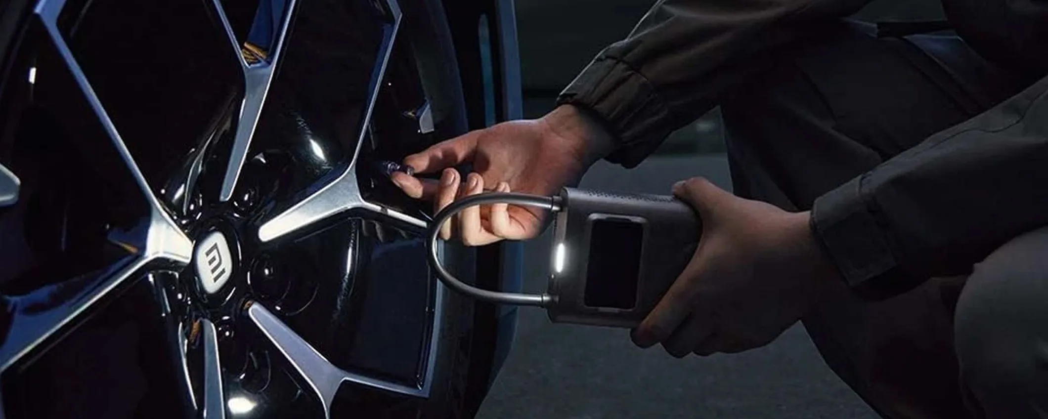 Compressore ad aria portatile Xiaomi: l'immancabile in ogni auto a prezzo scontatissimo
