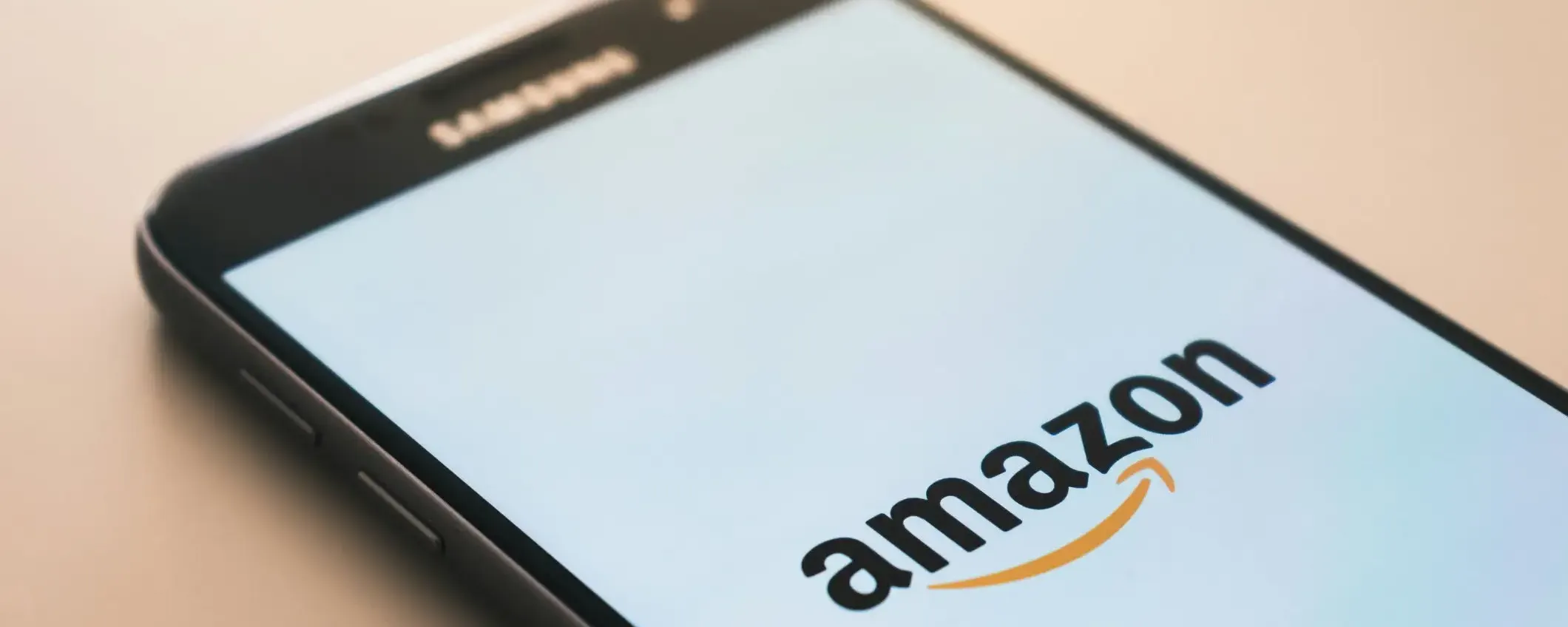 Addio ai marchi sconosciuti su Amazon: Knockoff è l'estensione che filtra i prodotti sospetti