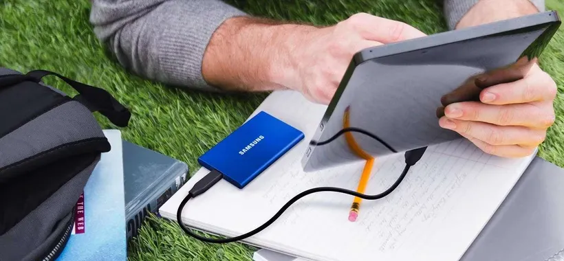 SSD esterno Samsung da 2 TB: a QUESTO PREZZO è un VERO AFFARE (-46%)