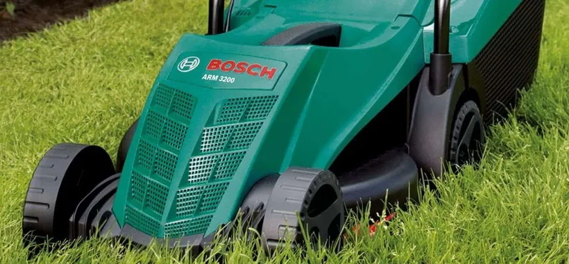 Taglierba Bosch a 89,99€ su Amazon: OCCASIONE incredibile (elettrico)