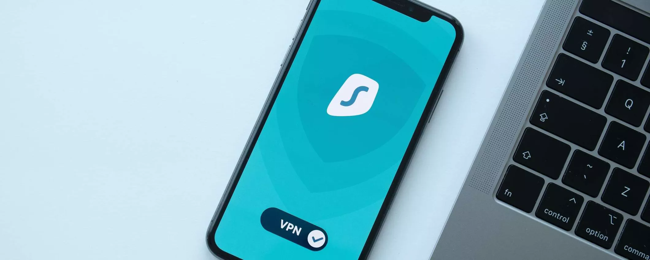Evitare i blocchi geografici online: con la VPN illimitata di Surfshark bastano 2,29 €/mese
