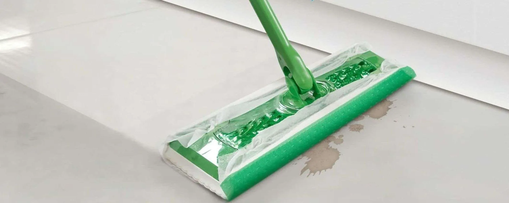 Swiffer Lavapavimenti: 72 panni UMIDI a prezzo SCORTA (-27%)