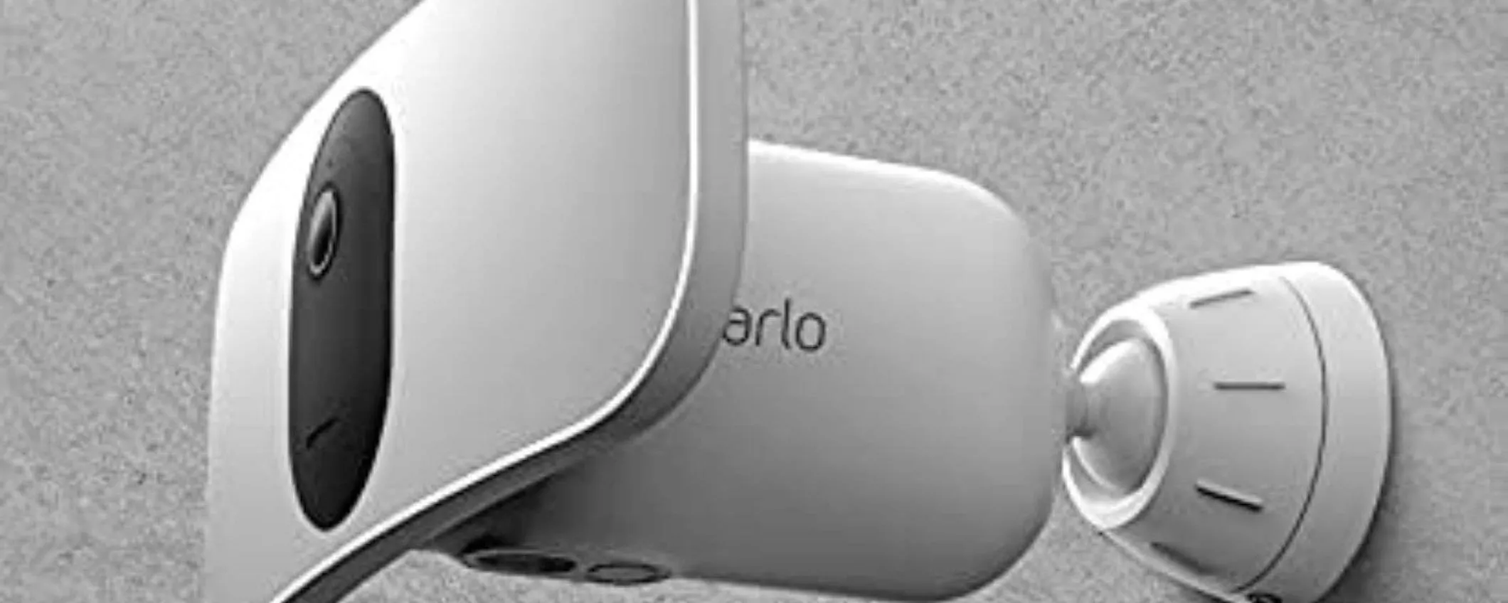 Telecamera di sicurezza Arlo Floodlight in offerta: maxi sconto del 40%